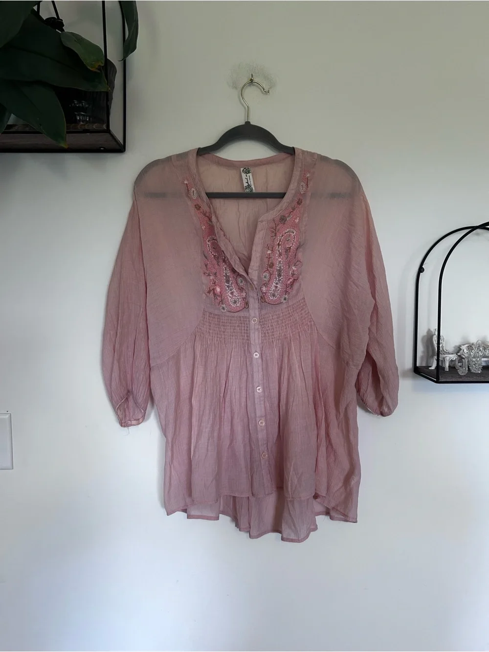 Free People Vintage‎ Dusty Pink Gauzy Semi Sheer Button Up Blouse Shirt